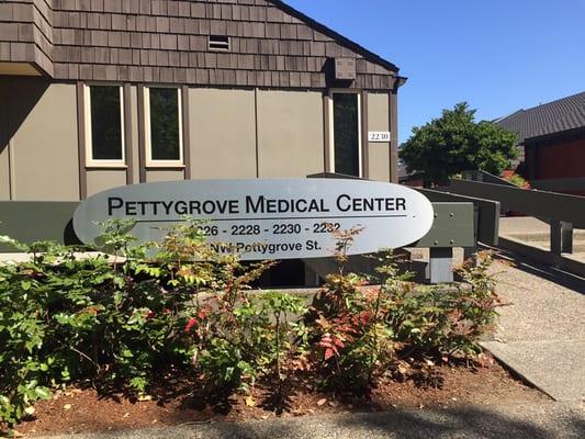 Overton St signage for Pettygrove Medical Center