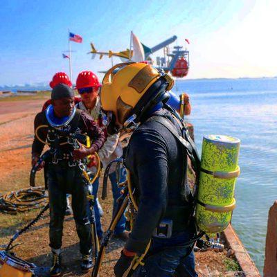 Open Water Commercial Diving Training in Galveston TX