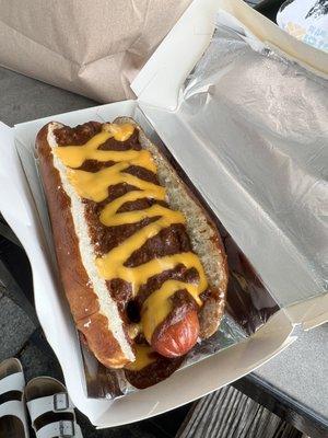 Chili cheese dog