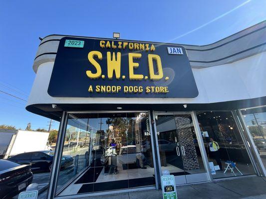 Snoop Shop