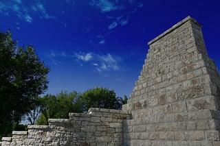 Photograph of a southwest stone entry way built with our Southwest Gray natural building stone.