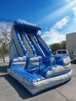 Dual Lane Hurricane water slide. Massive dual lane waterslide in a compact curved design.