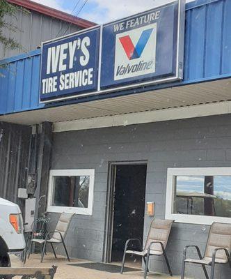 IVEYS TIRE SVC