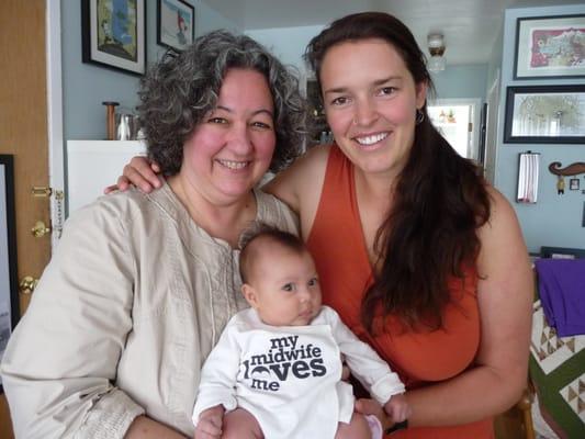 Sue Baelen, Lauren Miller and homebirthed baby Kira.