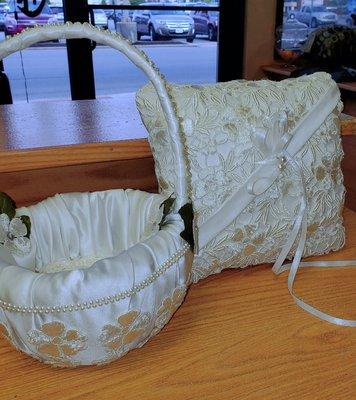 Flower girl Basket & Ring bearer's Pillow 
Basket designer: Albi M.
Pillow designer: Roza M.