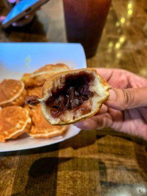 Red bean-filled Bungeoppang