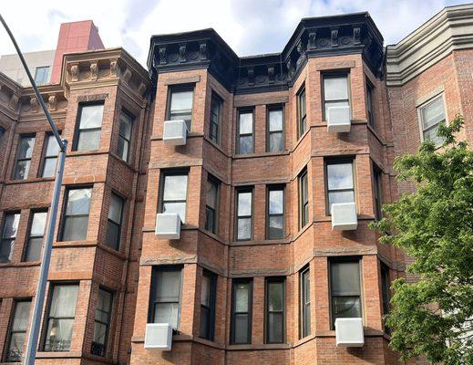 Gradient Air Conditioning for Apartment Complex