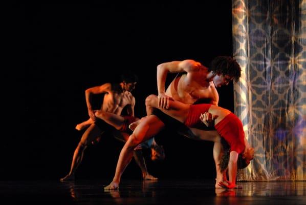 Spectrum Dance Theater