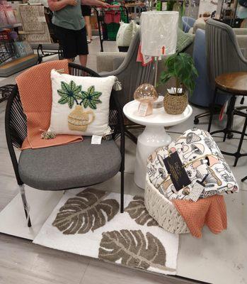 Home Styling Class Project at TJ Maxx store