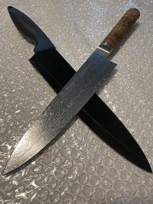 Sharpened knives.