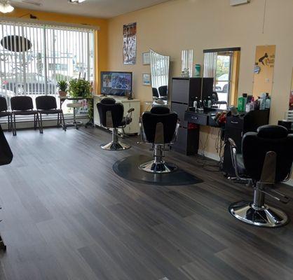 Salon to date!