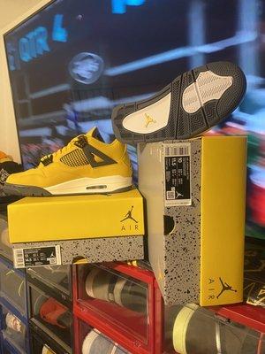 Jordan 4s