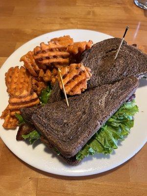 California BLT Sandwich with sweet potato fries