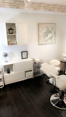 The new, beautiful clean brow studio