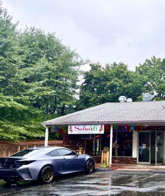 Storefront in same plaza as chef's dog house and xian noodle