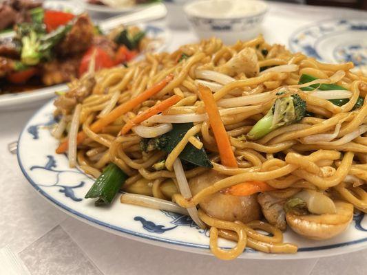 Meemah Chinese-Malaysian Cuisines