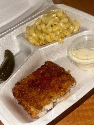 Luby's Fried Fish, Macaroni & Cheese