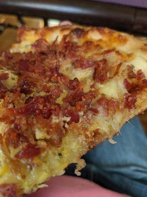 Bacon, egg and cheese breakfast pizza