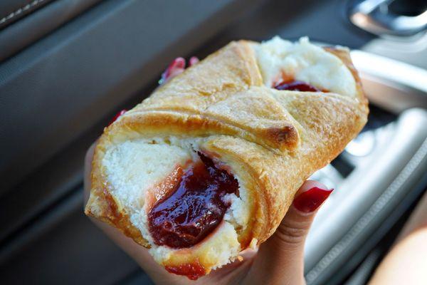 Guava / Guava & Cheese Pastries