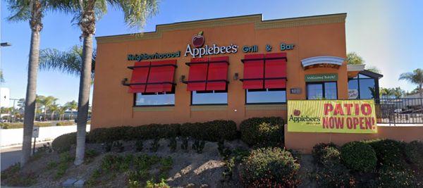 Applebee's Grill & Bar across the stree from Comfort Inn Escondido