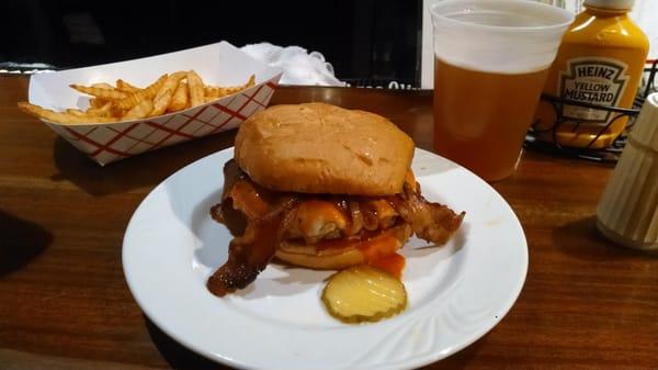 Pregame Wando burger and fries