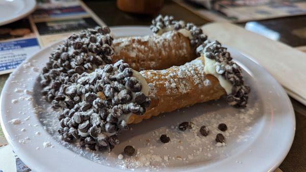 Cannolis