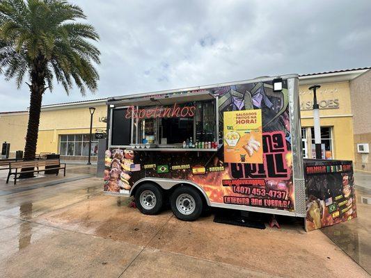 Front of food truck.