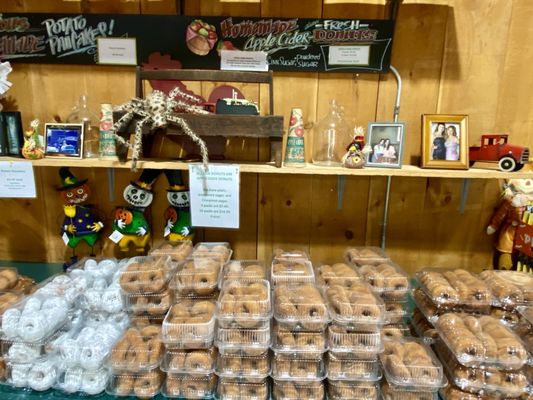 Apple cider donuts