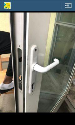 Glass door lock mechanism repair.

We repair & Change locks for residential & commercial customers.