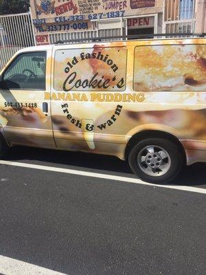 Cookie's banana pudding delivery van