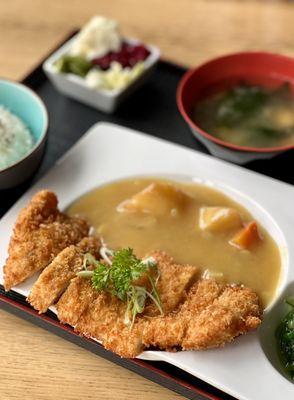 katsu chicken with curry set