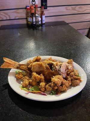 Chicharrón de pargo.