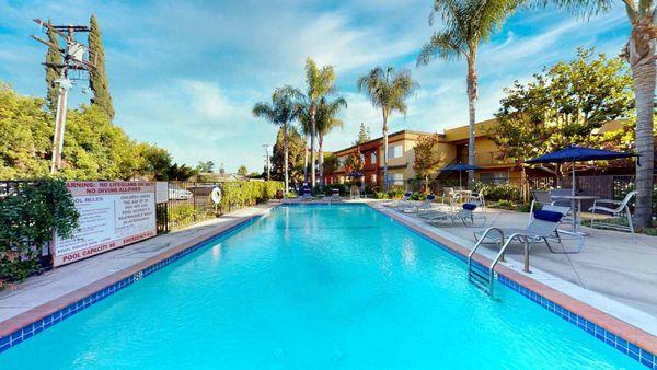 the swimming pool at the resort on longboat key club