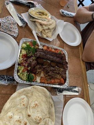 Large Family Platter 2. Hummus and Flatbread