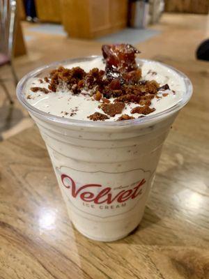 Regular bacon and Candied Bacon in this milkshake.