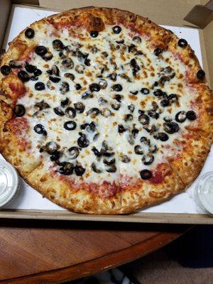 large black olives with extra cheese