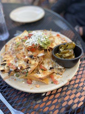 Grilled chicken nachos