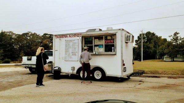 Hidden gem Taqueria Allende taco truck