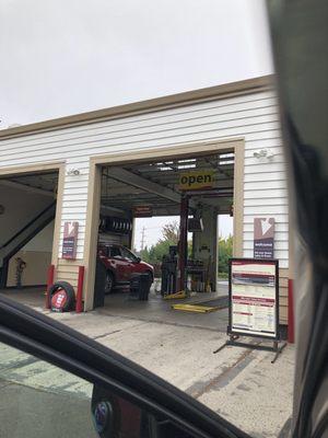 Oil change place