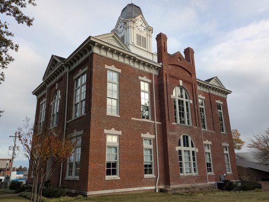 Paragould Regional Chamber of Commerce (formerly the Greene County Courthouse)