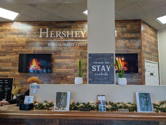 Check in area at Hershey Inn