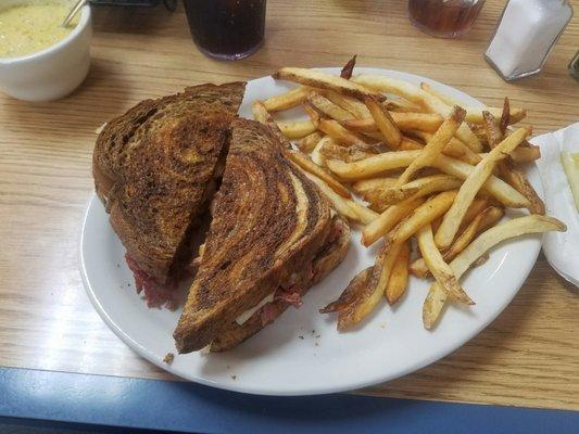 Best Ruben ever!