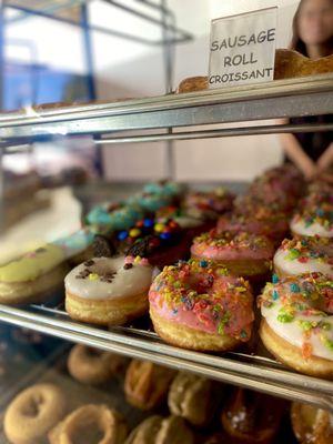 Decorated glaze donuts