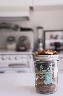 Sampler Jar: OG, chocolate, snickerdoodle, birthday cake, oatmeal chocolate ganache, s'mores || IG: @jensfoodbombz