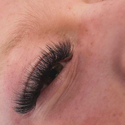 Volume lash extensions