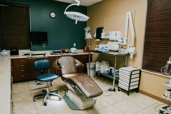 The operatory and exam room for Coastal Jaw Surgery in Trinity, Florida.