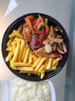 Lomo saltado