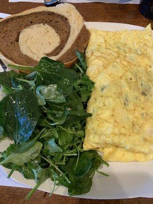 Feta and spinach omelette with field greens