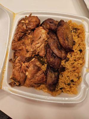 P 4. Pollo Guisado, Arroz con Gandules, Maduros