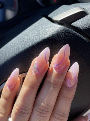 Almond shape nails by Michelle